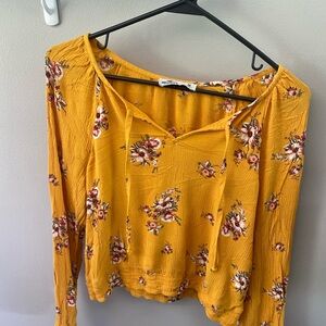HOLLISTER Floral Women's crop top